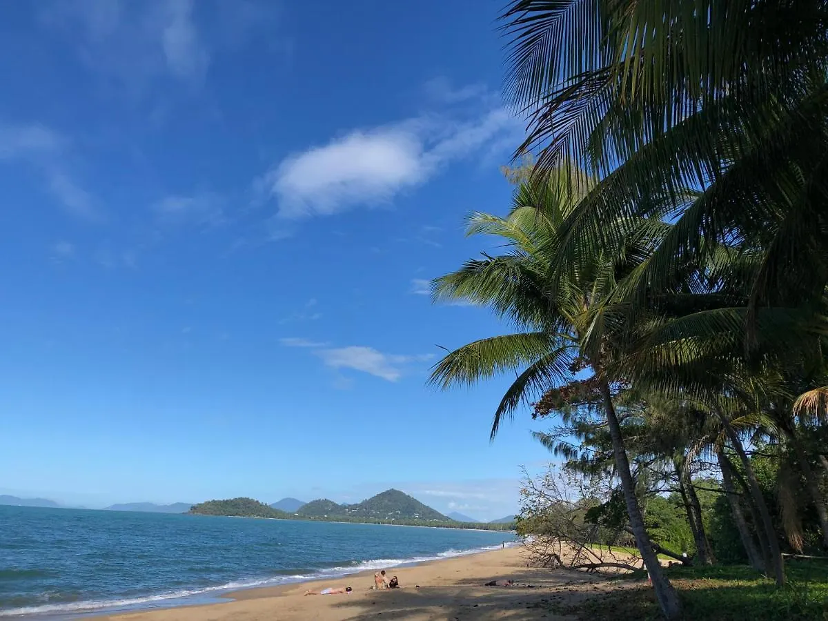 Villa Beach Palm Cove Clifton Beach Australia