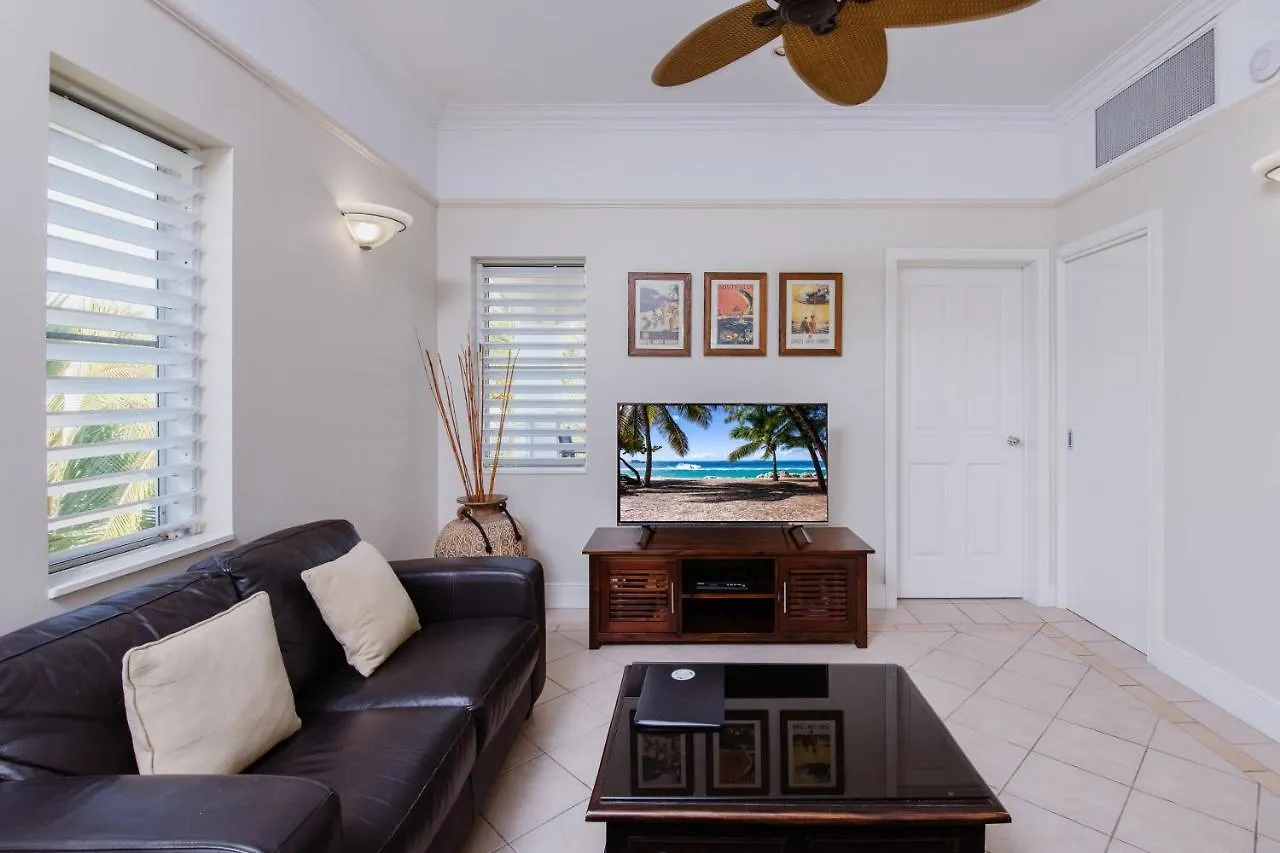 Villa Beach Palm Cove Clifton Beach