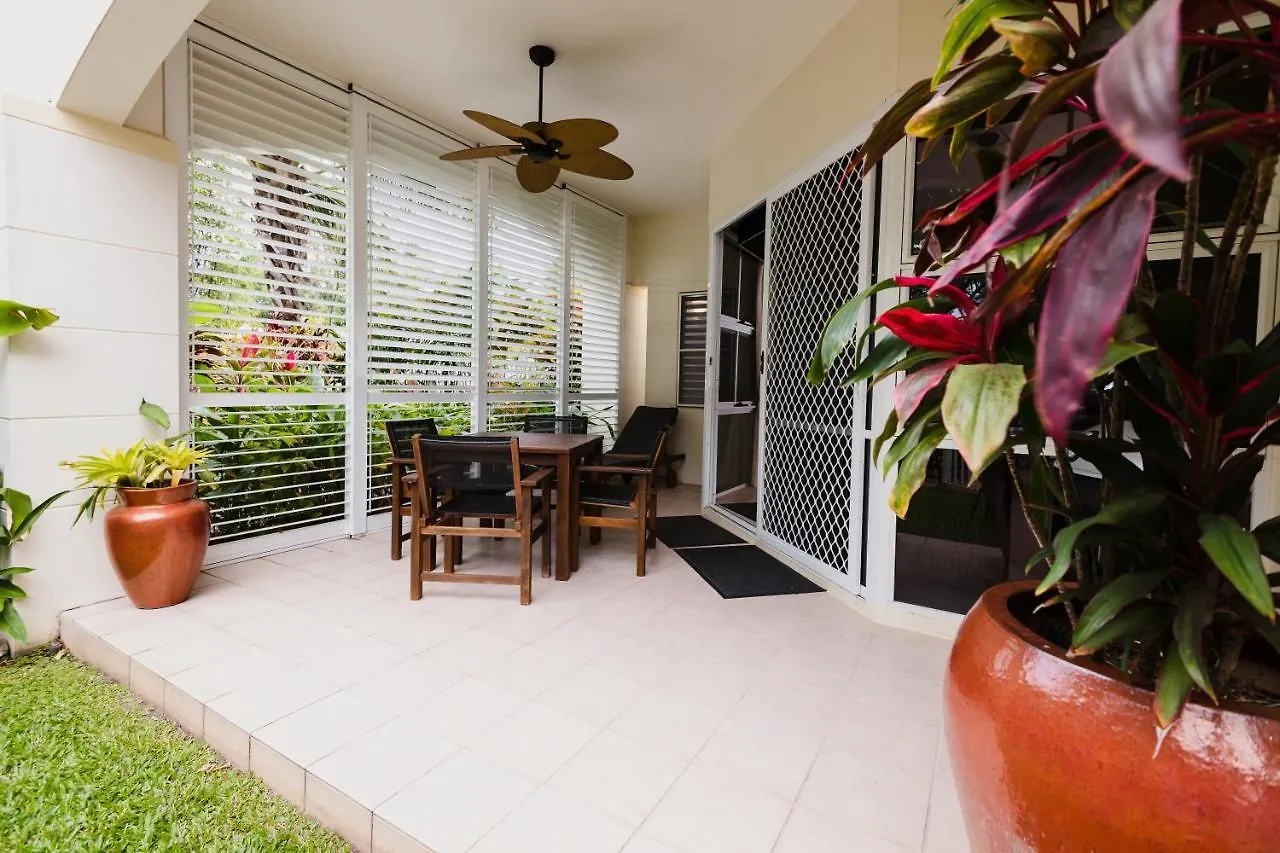 Villa Beach Palm Cove Clifton Beach
